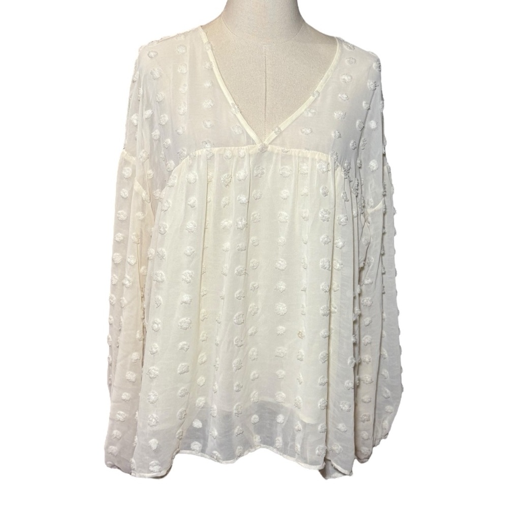 Scrap-Work Boutique Elegant Cream Top V-Neck Ladies M